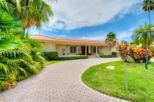 12 Isla Bahia, Fort Lauderdale, FL 33316 - Photo 2