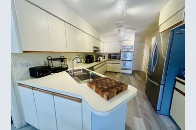 12 Isla Bahia, Fort Lauderdale, FL 33316 - Photo 16