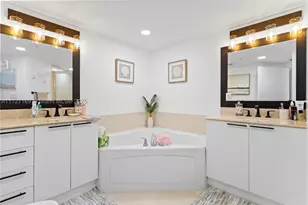 16699 Collins, Sunny Isles Beach, FL 33160 - Photo 22