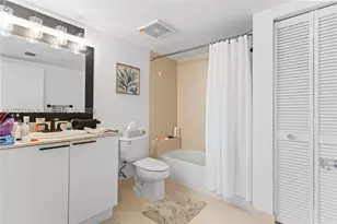 16699 Collins, Sunny Isles Beach, FL 33160 - Photo 28
