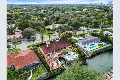 1181 S Alhambra, Coral Gables, FL 33146 - Photo 32