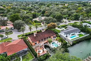 1181 S Alhambra, Coral Gables, FL 33146 - Photo 32