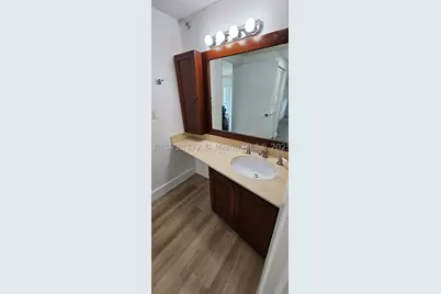 500 Bayview #1117, Sunny Isles Beach, FL 33160 - Photo 6