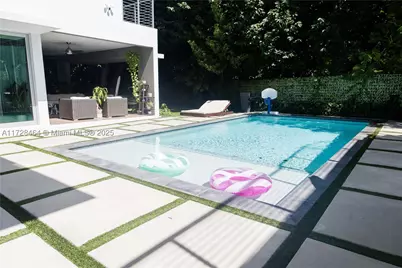 6790 SW 72, South Miami, FL 33143 - Photo 2