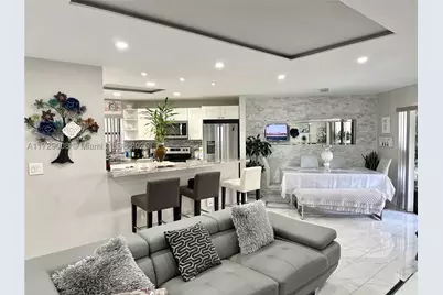 6655 W Broward #201, Plantation, FL 33317 - Photo 4