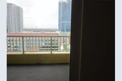 170 SE 14th #2306, Miami, FL 33131 - Photo 16