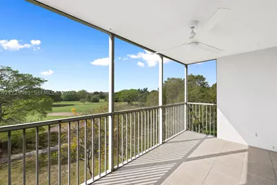 3050 N Palm Aire #501, Pompano Beach, FL 33069 - Photo 12