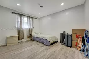 18600 NE 7th, North Miami Beach, FL 33179 - Photo 14