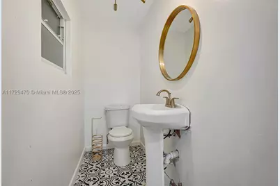 18600 NE 7th, North Miami Beach, FL 33179 - Photo 8