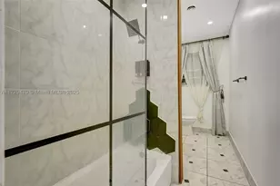 18600 NE 7th, North Miami Beach, FL 33179 - Photo 20