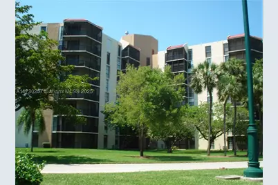 3101 N Country Club #306, Aventura, FL 33180 - Photo 1