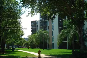 3101 N Country Club, Aventura, FL 33180 - Photo 2