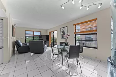 605 NW 72nd #406, Miami, FL 33126 - Photo 18