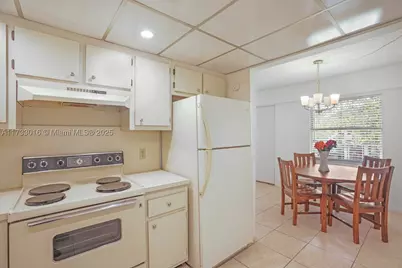 151 SW 135th #302T, Pembroke Pines, FL 33027 - Photo 28