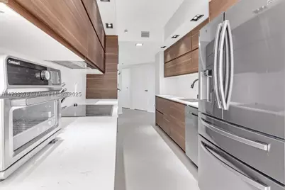 1000 Island #2003, Aventura, FL 33160 - Photo 12