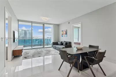 200 Biscayne Boulevard #4912, Miami, FL 33131 - Photo 2