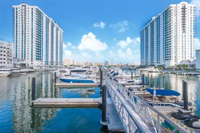 17301 Biscayne #207, North Miami Beach, FL 33160 - Photo 32