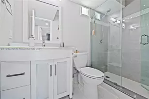 711 S Hollybrook, Pembroke Pines, FL 33025 - Photo 22