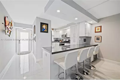 711 S Hollybrook #109, Pembroke Pines, FL 33025 - Photo 4