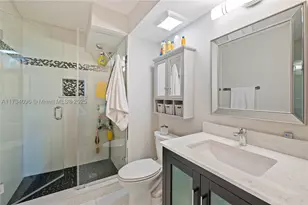 711 S Hollybrook, Pembroke Pines, FL 33025 - Photo 18