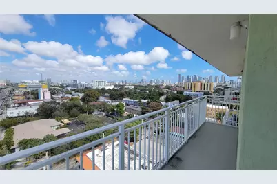 219 NW 12th #1004, Miami, FL 33128 - Photo 2