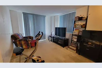 219 NW 12th #1004, Miami, FL 33128 - Photo 6