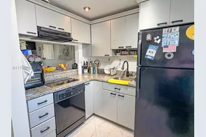 2930 Point East #E109, Aventura, FL 33160 - Photo 8