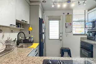 2930 Point E, Aventura, FL 33160 - Photo 12