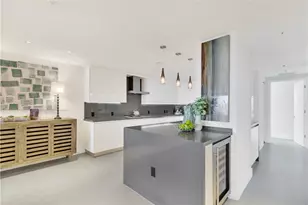 1133 SW 2nd, Miami, FL 33130 - Photo 4