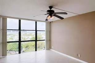 800 Parkview, Hallandale, FL 33009 - Photo 60