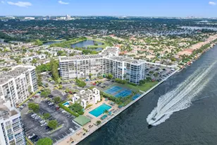 800 Parkview, Hallandale, FL 33009 - Photo 2