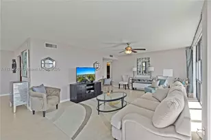 800 Parkview, Hallandale, FL 33009 - Photo 10