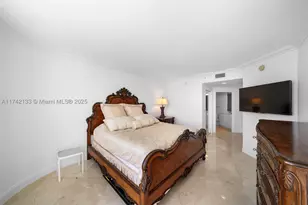 6365 Collins, Miami Beach, FL 33141 - Photo 16