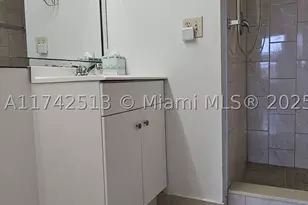 9380 Sunrise Lakes, Sunrise, FL 33322 - Photo 16