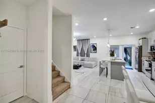 838 SE 17th, Homestead, FL 33034 - Photo 8