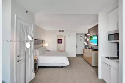 4401 Collins #2114/2116, Miami Beach, FL 33140 - Photo 32