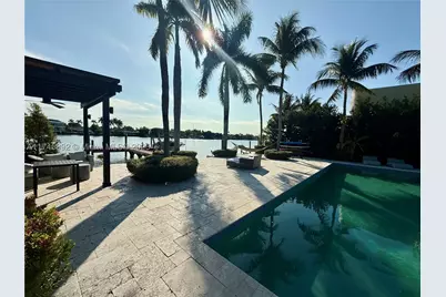 1670 Daytonia, Miami Beach, FL 33141 - Photo 2