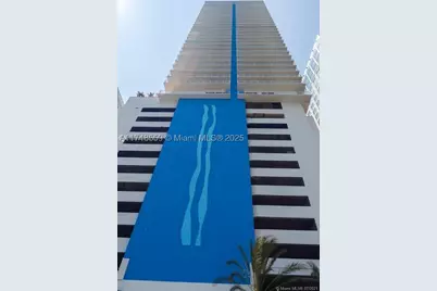 1200 Brickell Bay #3924, Miami, FL 33131 - Photo 2