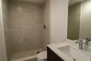 488 NE 18, Miami, FL 33132 - Photo 14