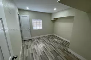 4896 SW 28th, Dania Beach, FL 33312 - Photo 2