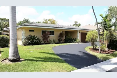 1933 Twin Dolphin, Fort Lauderdale, FL 33316 - Photo 2