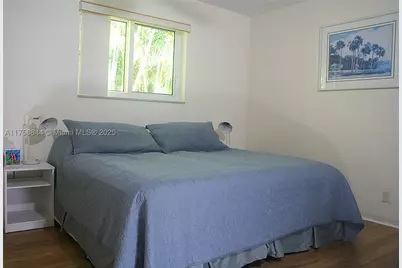 1933 Twin Dolphin, Fort Lauderdale, FL 33316 - Photo 22
