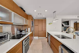 5875 Collins, Miami Beach, FL 33140 - Photo 12