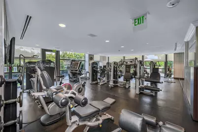5875 Collins #1704, Miami Beach, FL 33140 - Photo 34