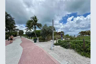 5445 Collins #TH-11, Miami Beach, FL 33140 - Photo 22
