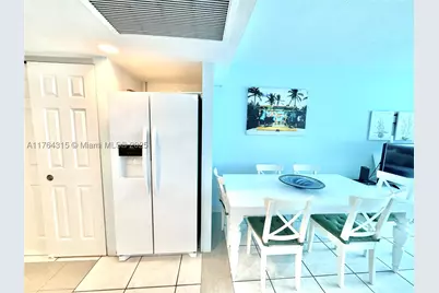 5445 Collins #TH-11, Miami Beach, FL 33140 - Photo 16