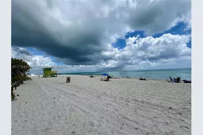 5445 Collins #TH-11, Miami Beach, FL 33140 - Photo 24