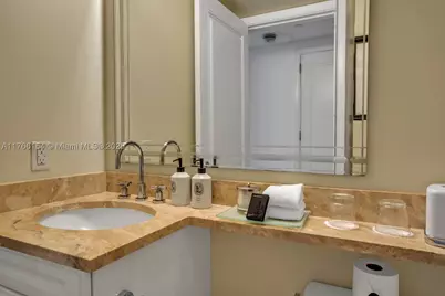 1435 Brickell #3607, Miami, FL 33131 - Photo 30