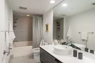 31 SE 6th, Miami, FL 33131 - Photo 10