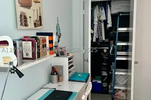 888 Biscayne, Miami, FL 33132 - Photo 40
